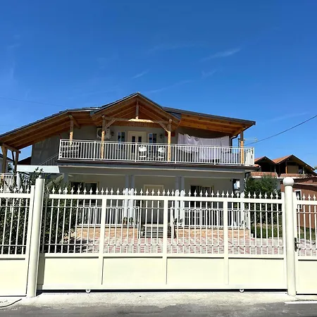 2bedroom Apartment,free Parking 06 Kamez