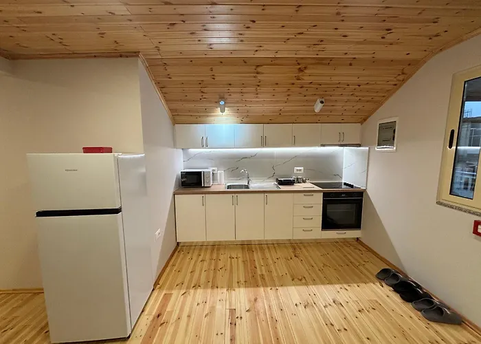 Apartment 2bedroom Apartment,free Parking 06