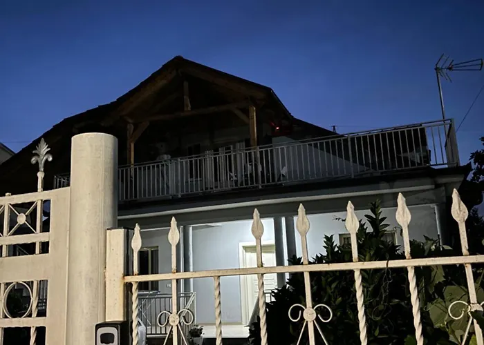 2bedroom Apartment,free Parking 06 Apartman Kamëz